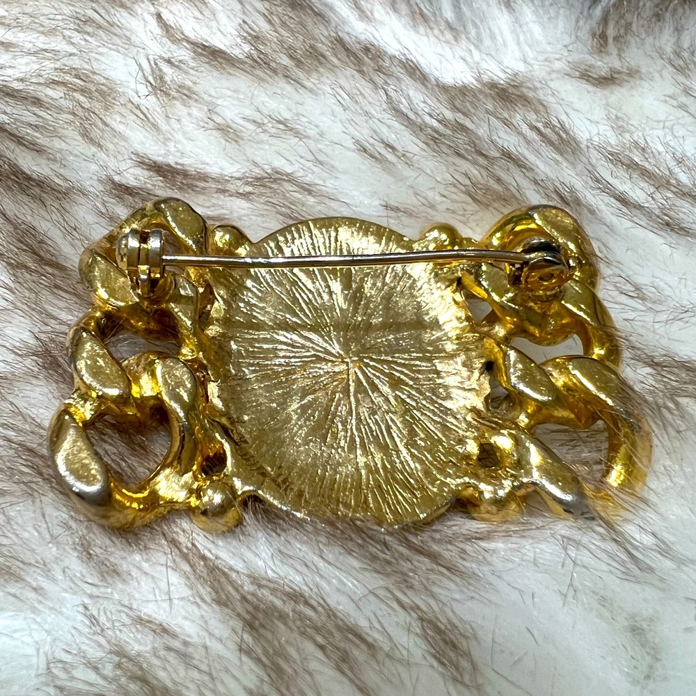 Pearl Brooch - Picture 4 of 7